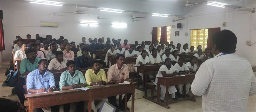 Training on smoking cessation to health care workers in Madurai